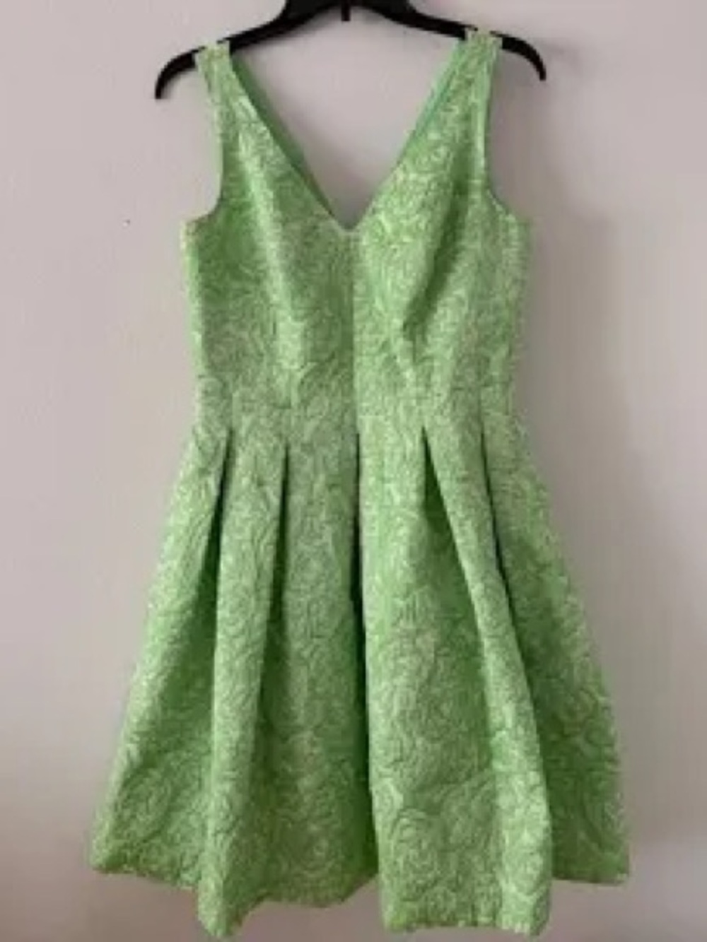 Betsey Johnson Light Green Floral Jacquard V-Neck Party Dress